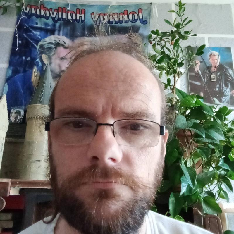 varey Ludovic 40 ans Pontarlier