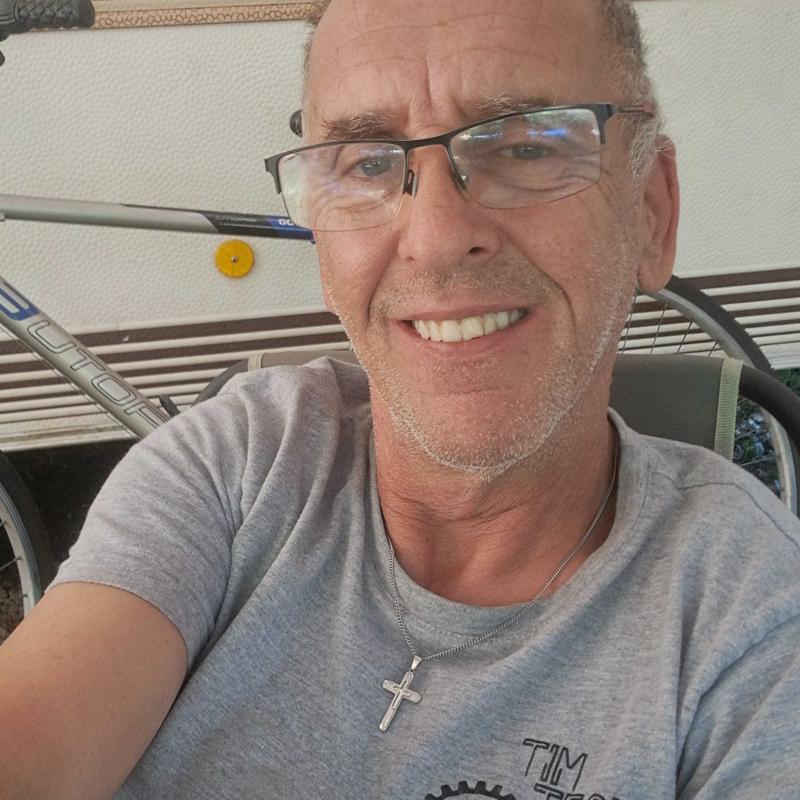 denis 53 ans Le Teil