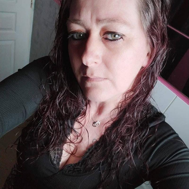 Linda 46 ans Boulogne sur Mer