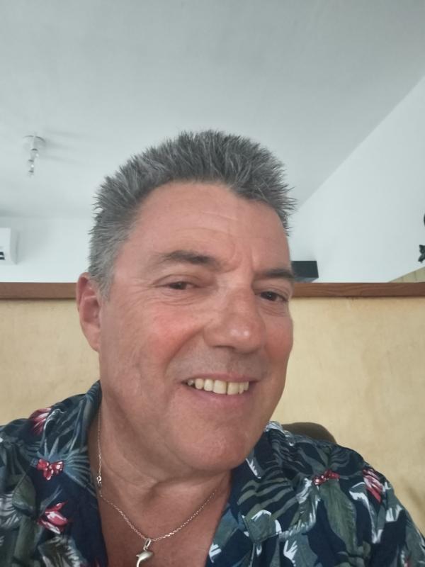 Marc  58 ans Andance