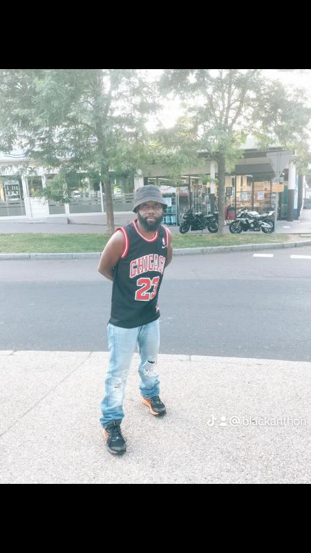 Samuel  37 ans Saint Étienne