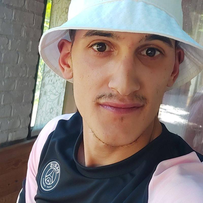 laal45 32 ans Neuvy en Sullias