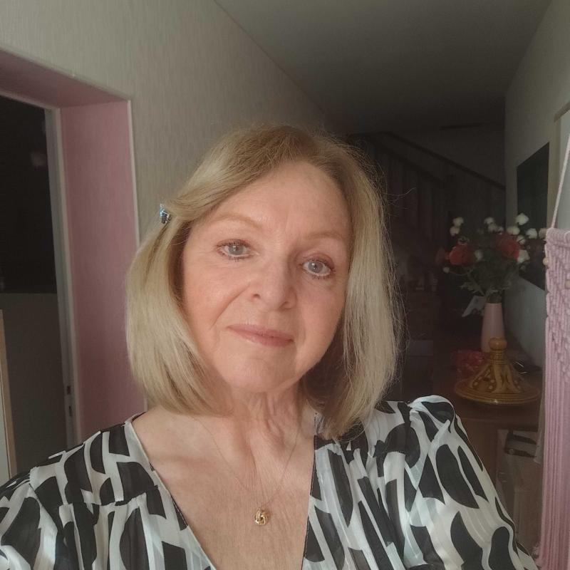 Franny 66 ans Saint Élix le Château