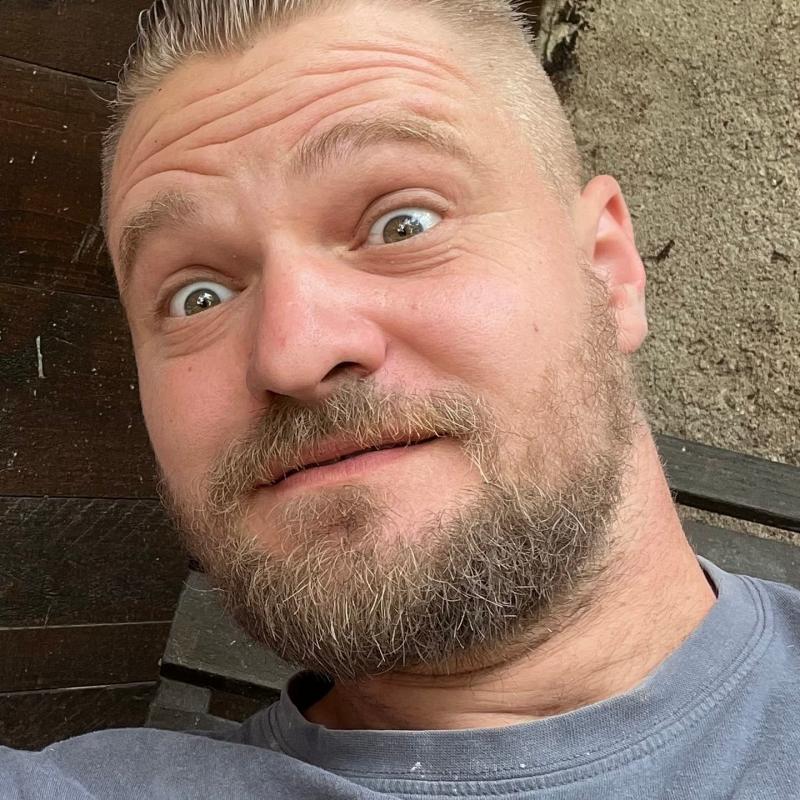 olivier 47 ans Bully les Mines