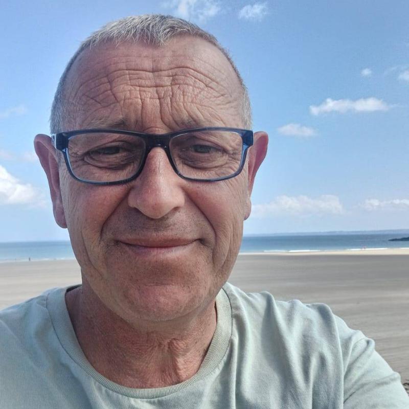 Erwan 53 ans Évreux