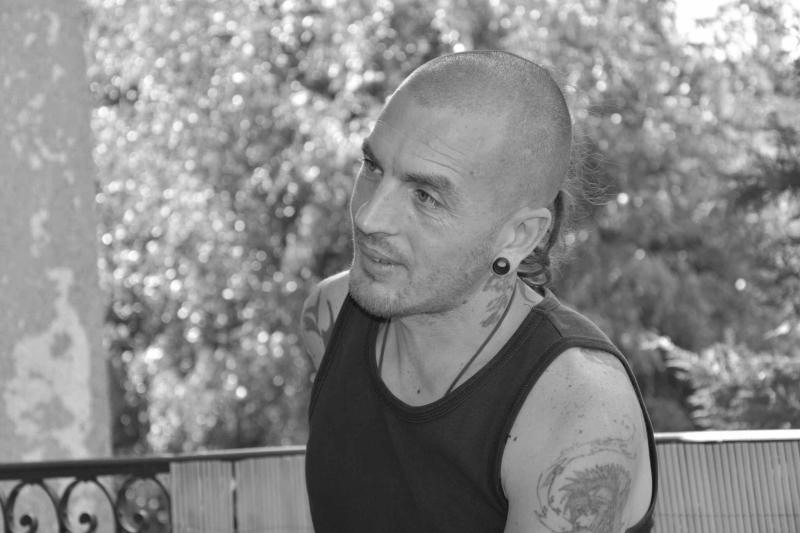 Alex 45 ans Saint Chamant
