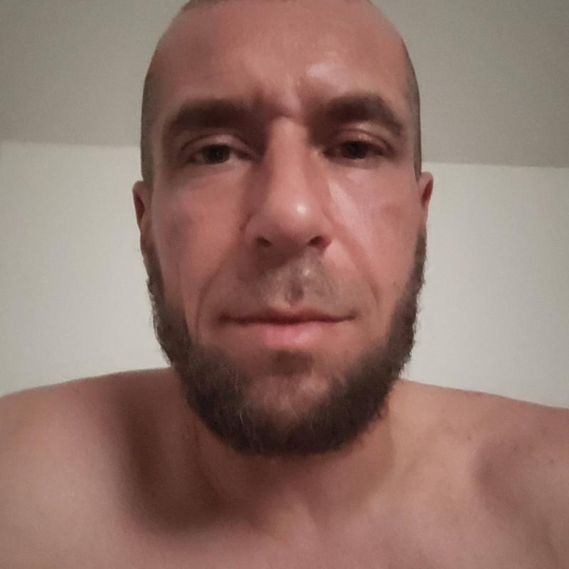 BabeDZ 44 ans Le Chesnay