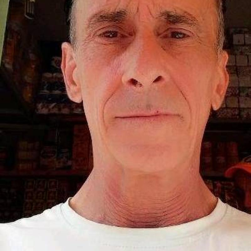 Raphaël 54 ans Tarascon