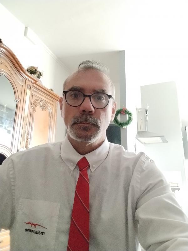 LIONNEL 55 ans Feurs