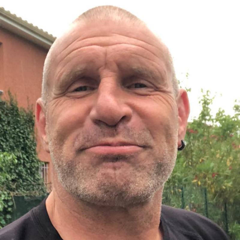 cédric 54 ans Maubeuge