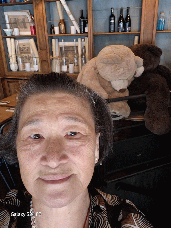 Hirondelle 64 ans Villejuif