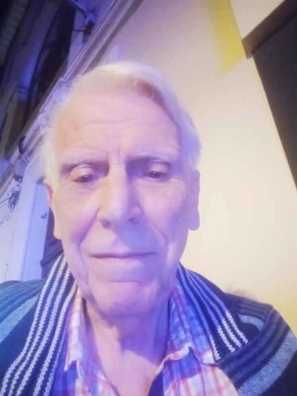 Jeff 78 ans Nanterre