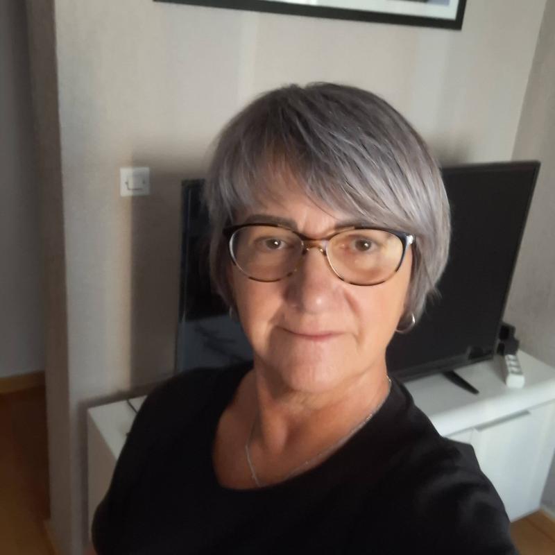 Gabrielle 57 ans Toulon