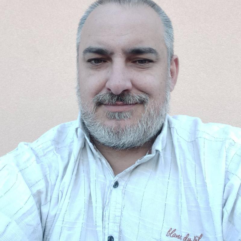 david 43 ans Méziré