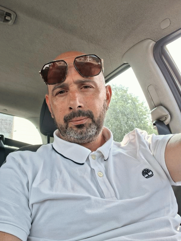 Julien 40 ans Martigues