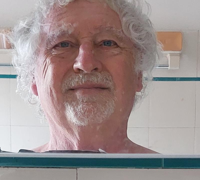 Hubert  73 ans Douai