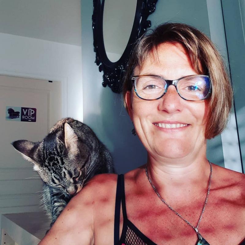 sonia 37 ans Villeneuve au Châtelot