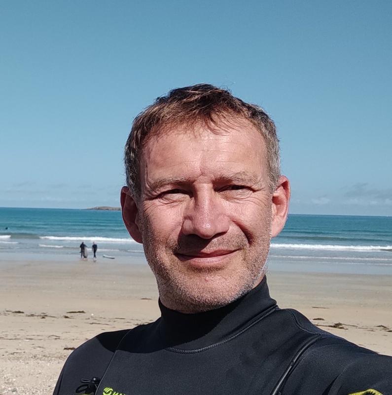 bruno 56 ans paris 8eme arrondissement