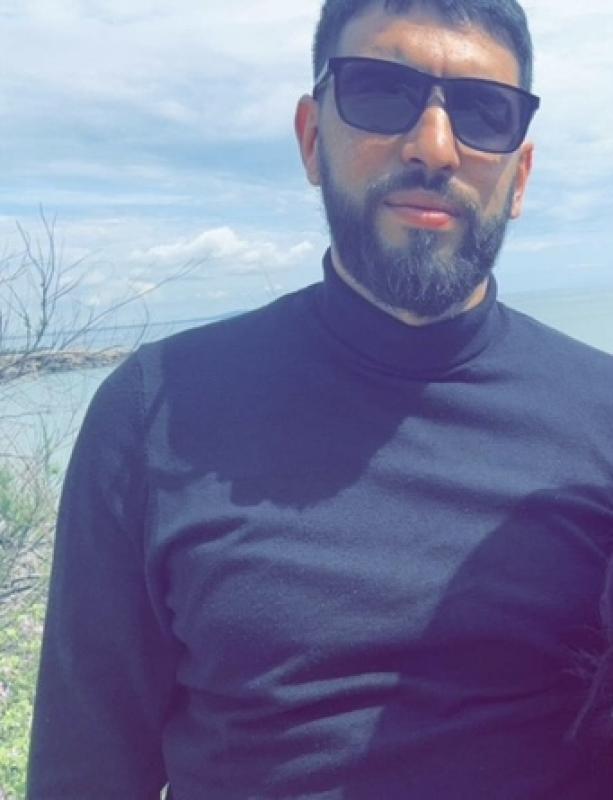 Alesryan 33 ans Nîmes