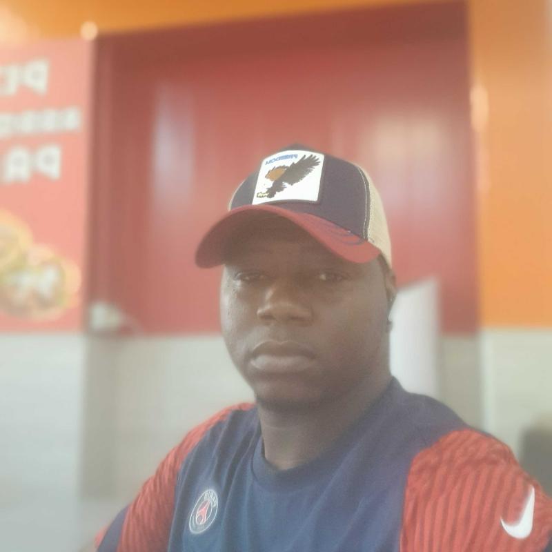 adama kane 36 ans Montreuil