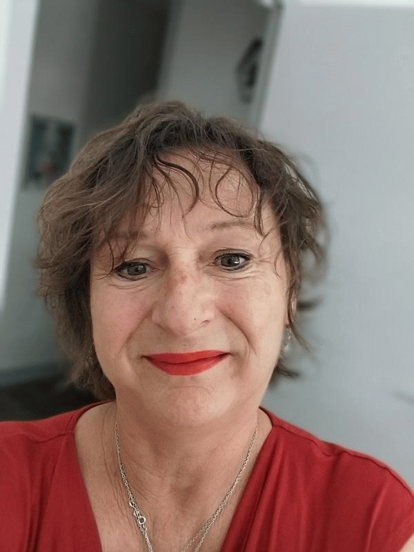 Dora 54 ans Saint Dié