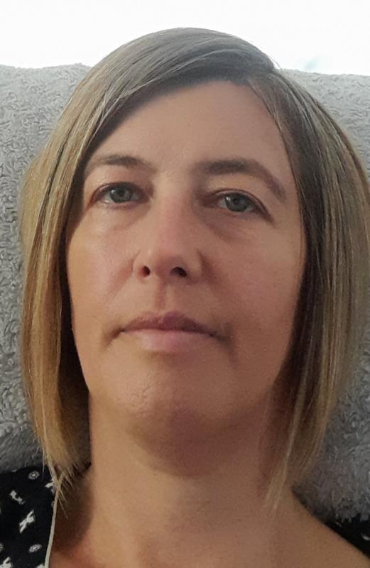 Aurélie  44 ans Laon