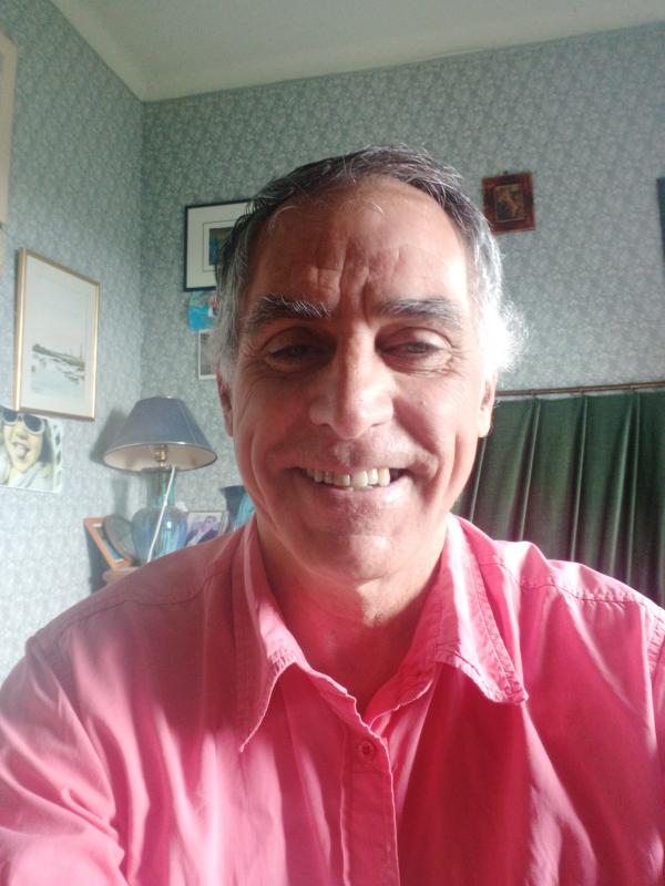 Olivier 67 ans Quimper