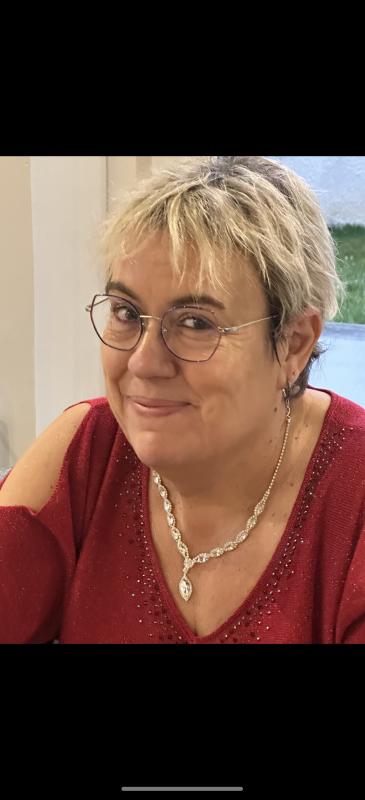 Mélodie  57 ans Verneuil en Halatte