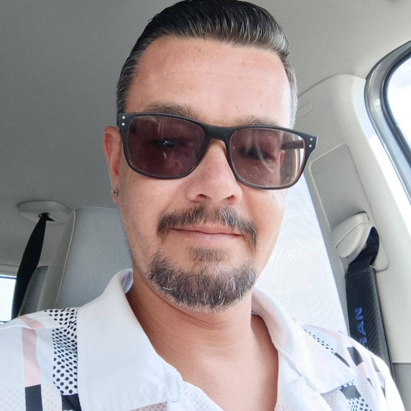 victor 35 ans Le Rouget