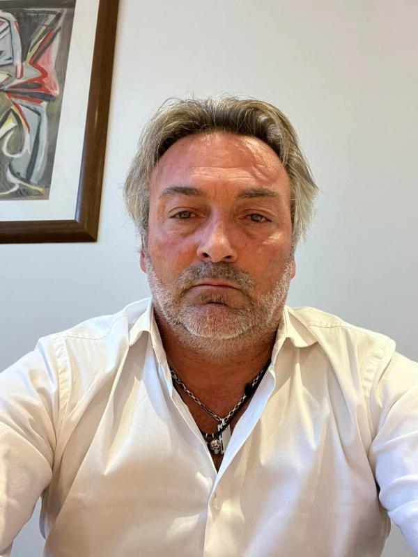Charles 65 ans Bourges