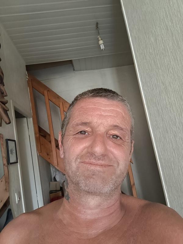Eric 48 ans Villemur sur Tarn