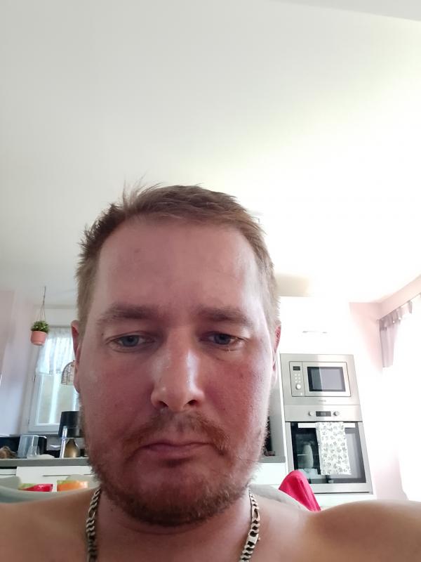 AdrianDolbas 35 ans Les Riceys
