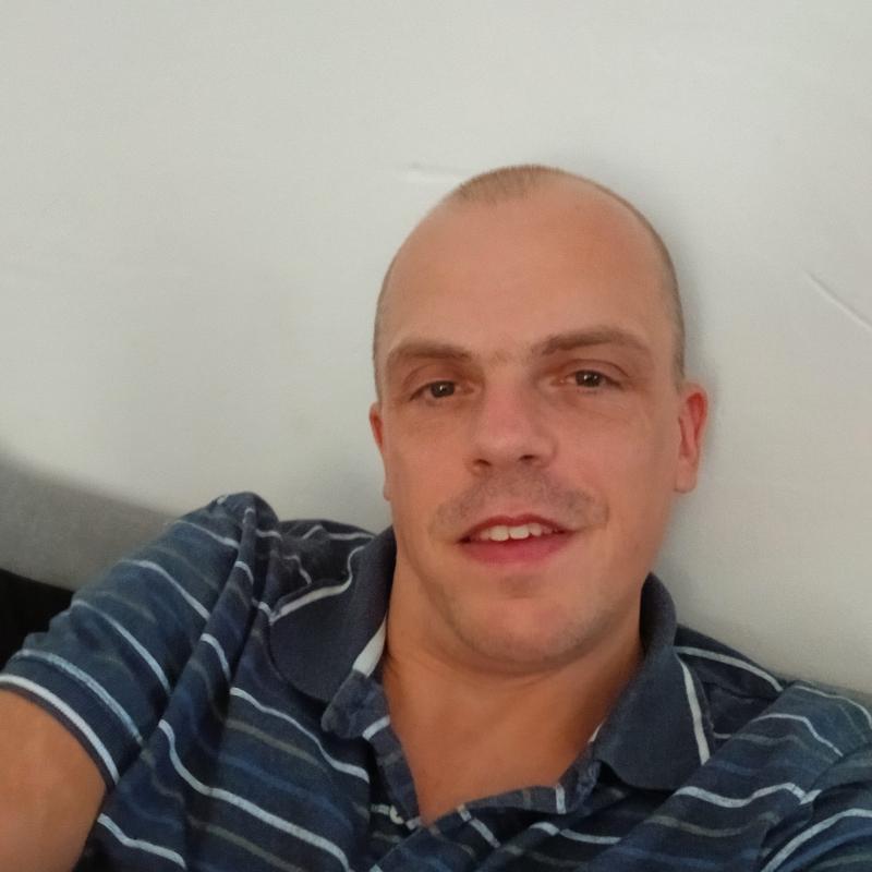 Niko 42 ans Grasse