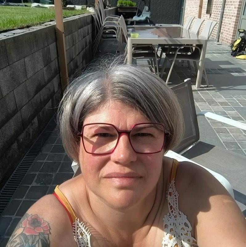 Valentine 37 ans Montigny