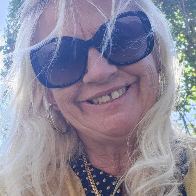 Agnès 60 ans Bernex