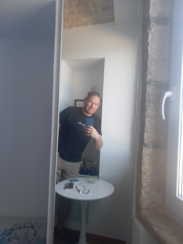Ecrindevelours 58 ans paris 18eme arrondissement