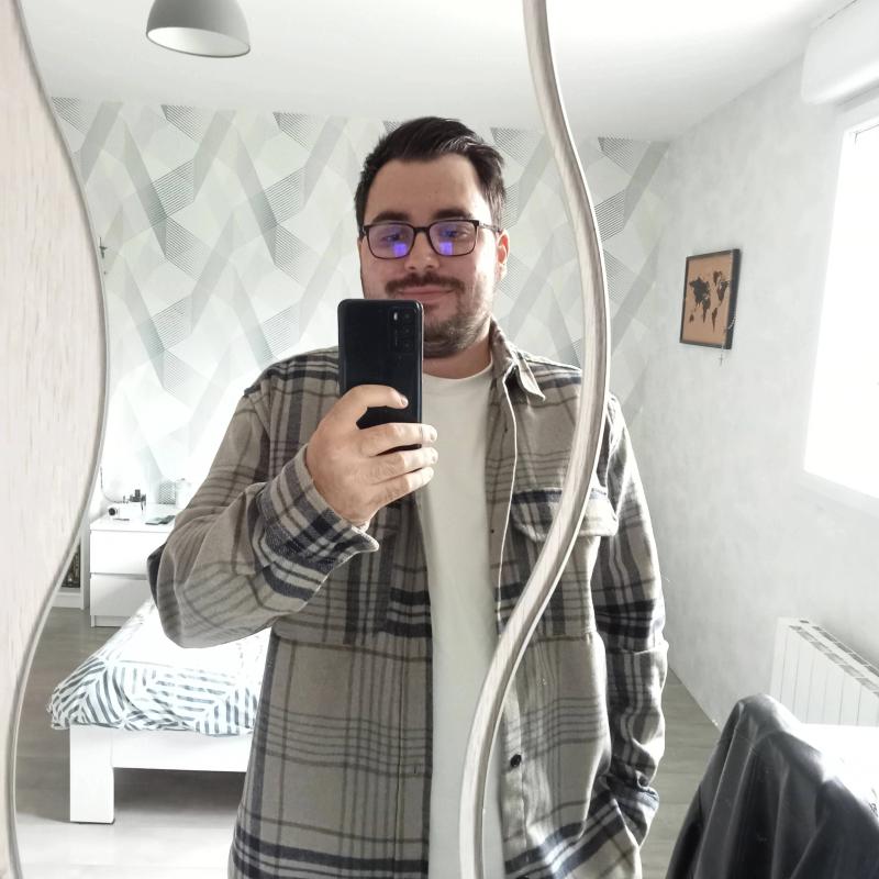 Benjamin 26 ans Rethel