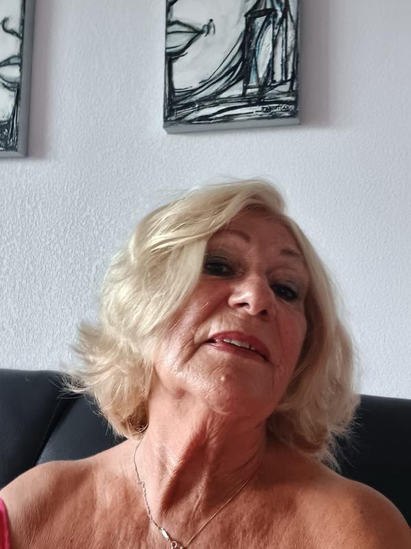 Finisse 76 ans Nice