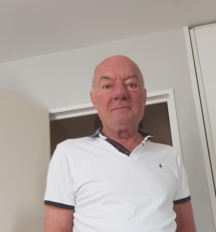 stephane 69 ans Orléans