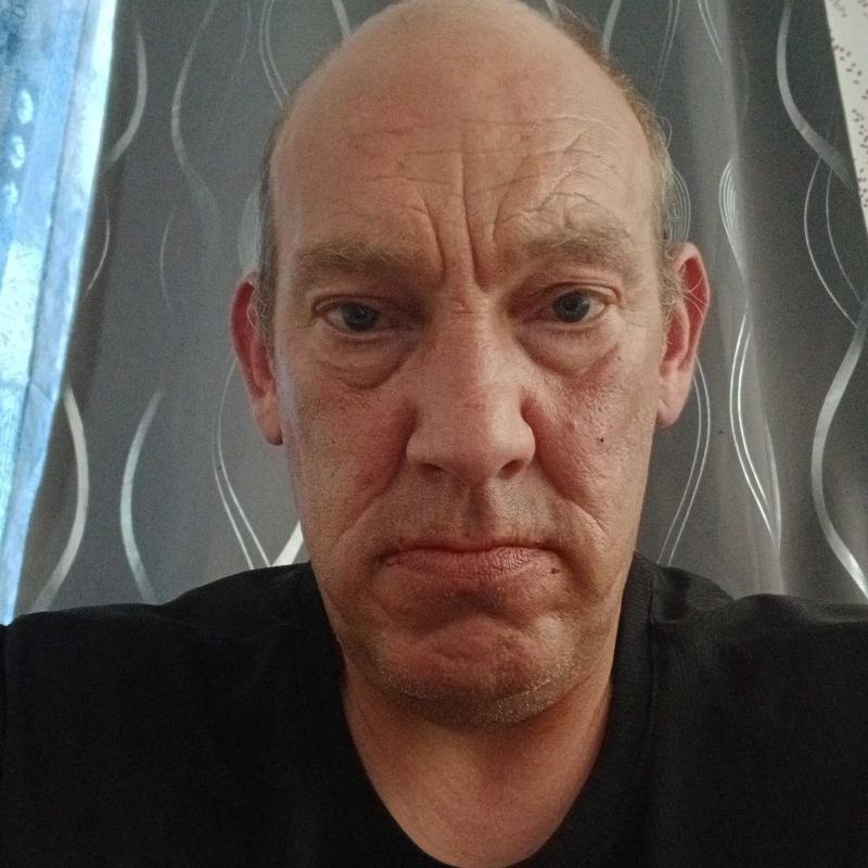 Cyrille 49 ans Thiernu