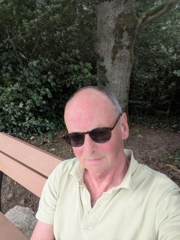 Luc 62 ans Rennes