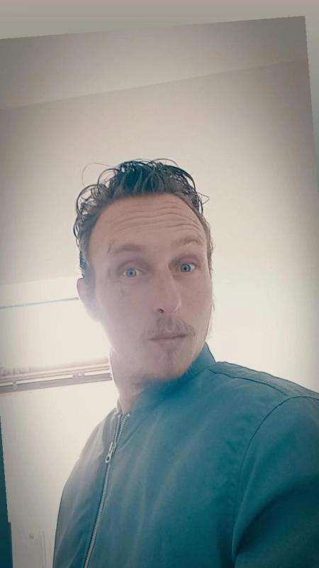 John 36 ans Sautron
