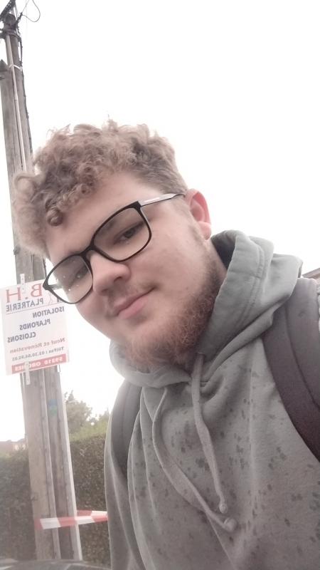 mathis  19 ans Aix
