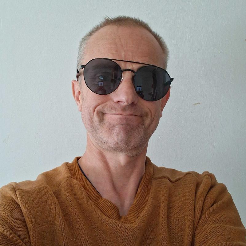 MacGyver1970 55 ans Petite Synthe