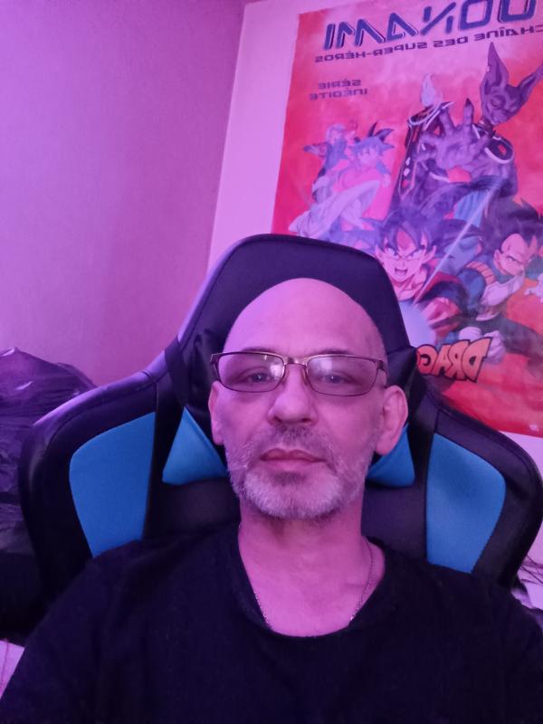 arhtur 54 ans Achères
