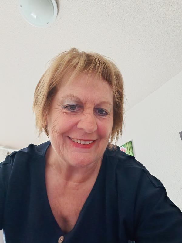 Chantal  70 ans Pineuilh