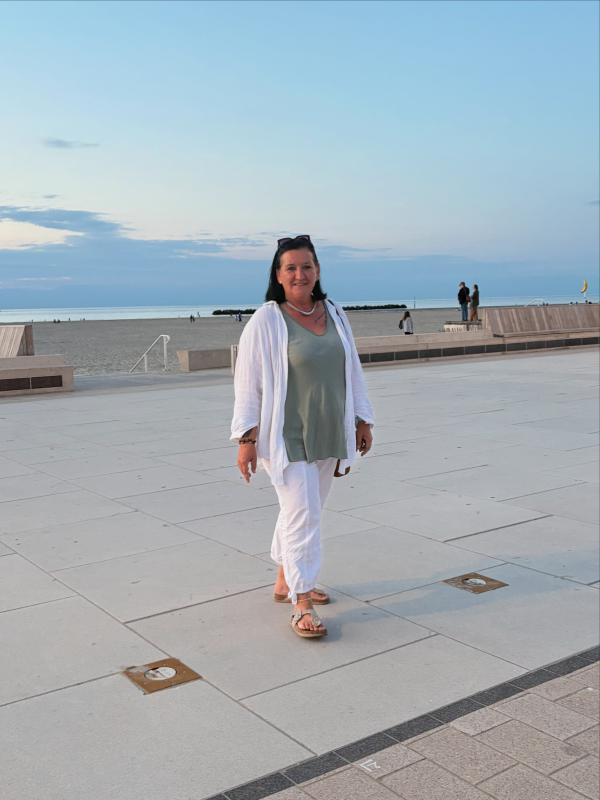 Karine  56 ans Dunkerque