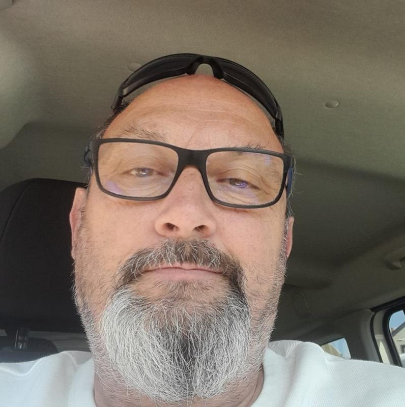 cédric 56 ans paris 20eme arrondissement