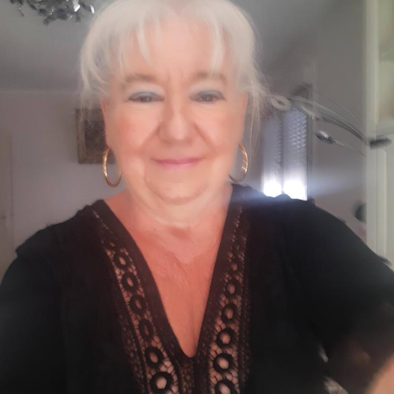 Martine 74 ans Vienne
