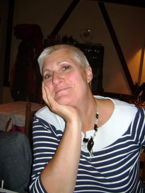 Francine  67 ans Beauvoir sur Mer